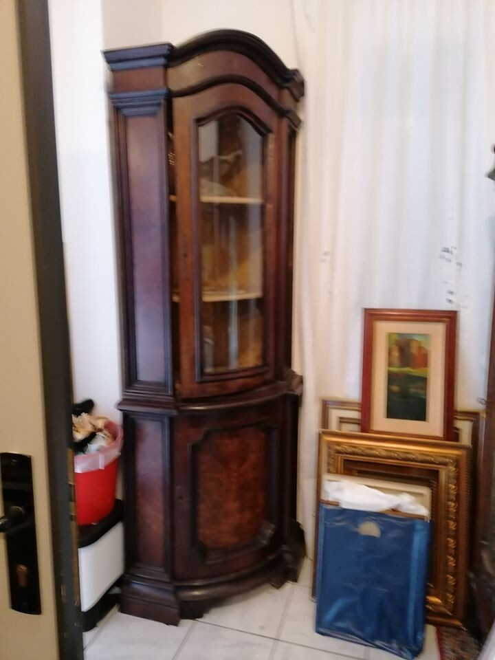 Angoliera Vetro Bombato Impiallacciata in Radica di Noce 5 Ripiani …