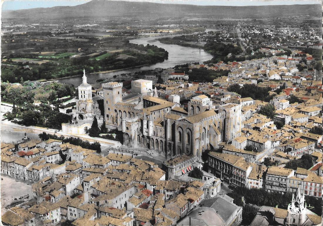 Avignon. Le Palais des Papes et la vallée du Rhone. …