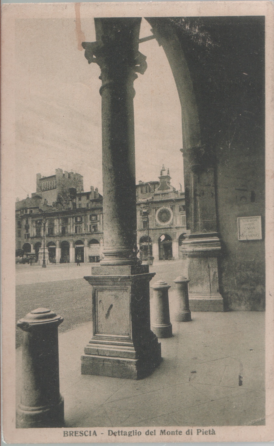 Brescia. Dettaglio del Monte di Pietà. viaggiata 1928