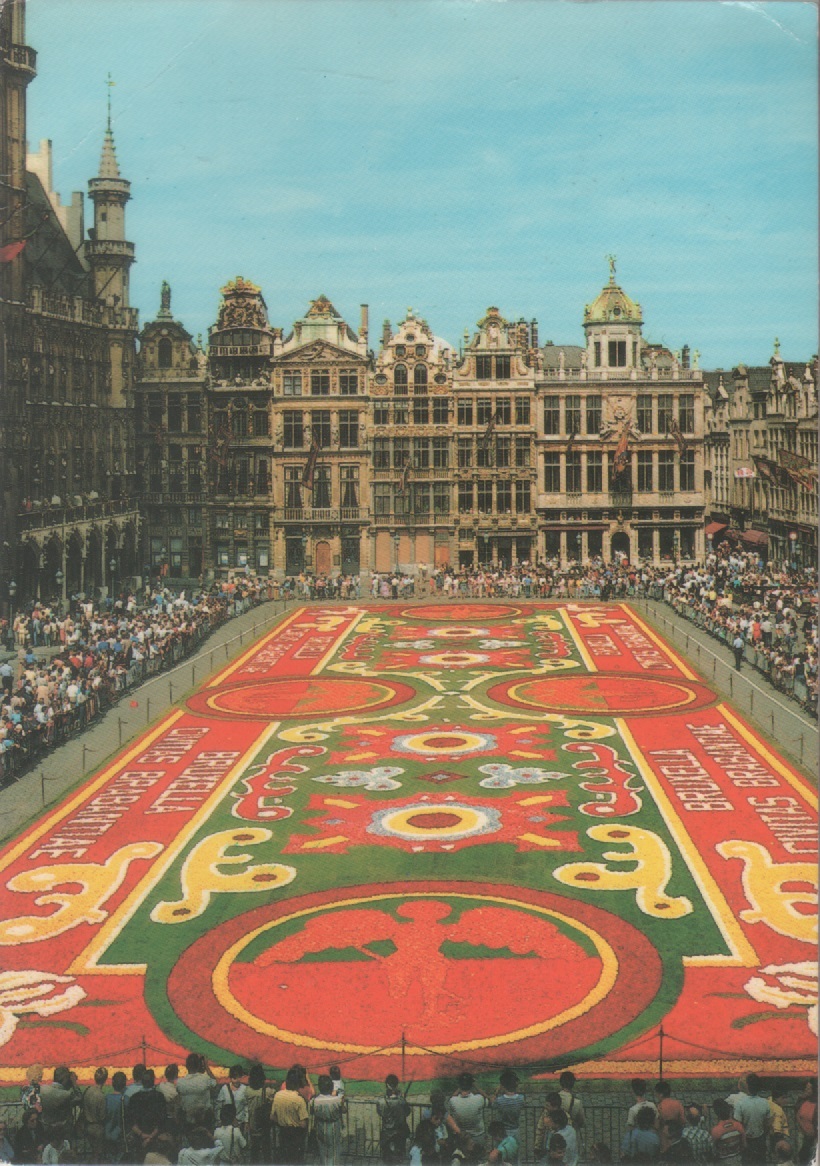 Brussels. Grand Place. Tapis des fleurs. Viaggiata 1989