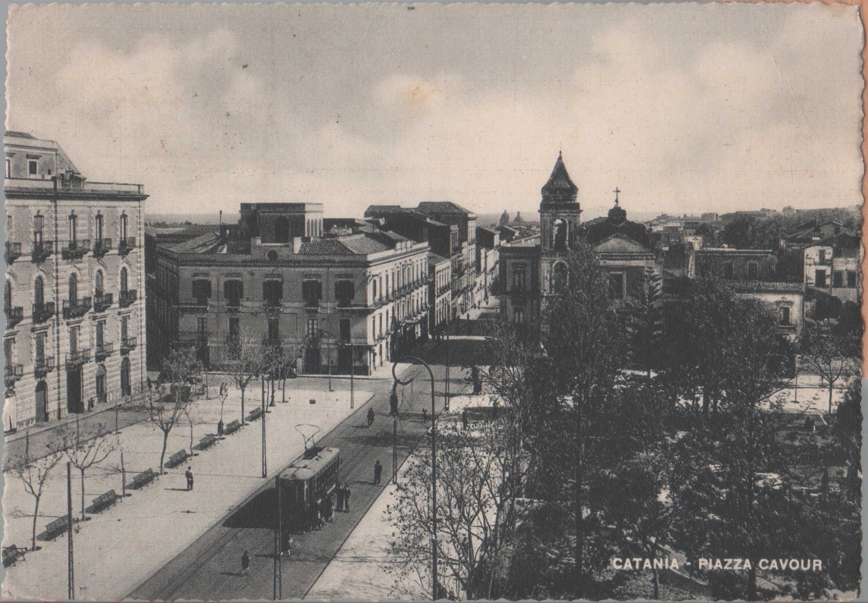 Catania. Piaza Cavour. Viaggiata