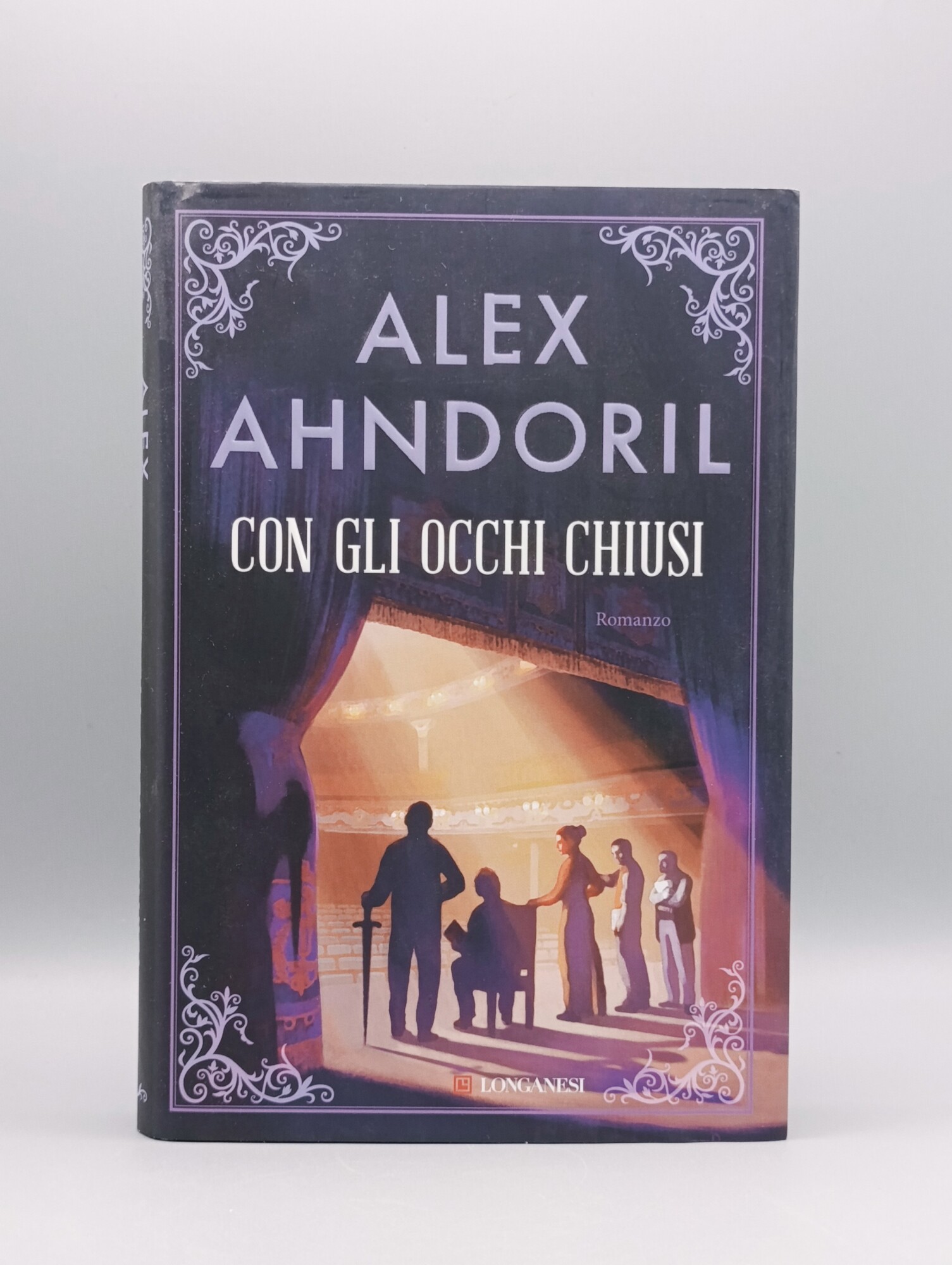 Con gli occhi chiusi