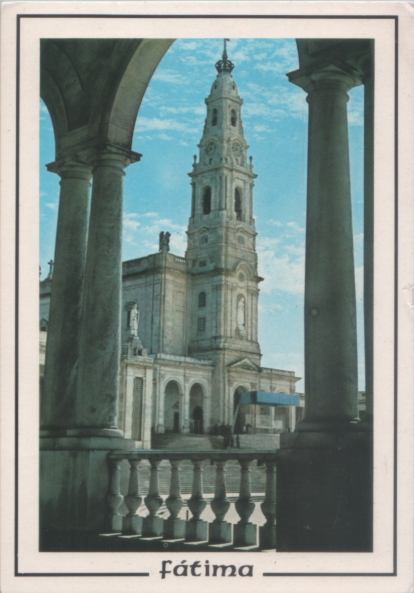 Fatima. La Basilica e le Arcate. Viaggiata 1998