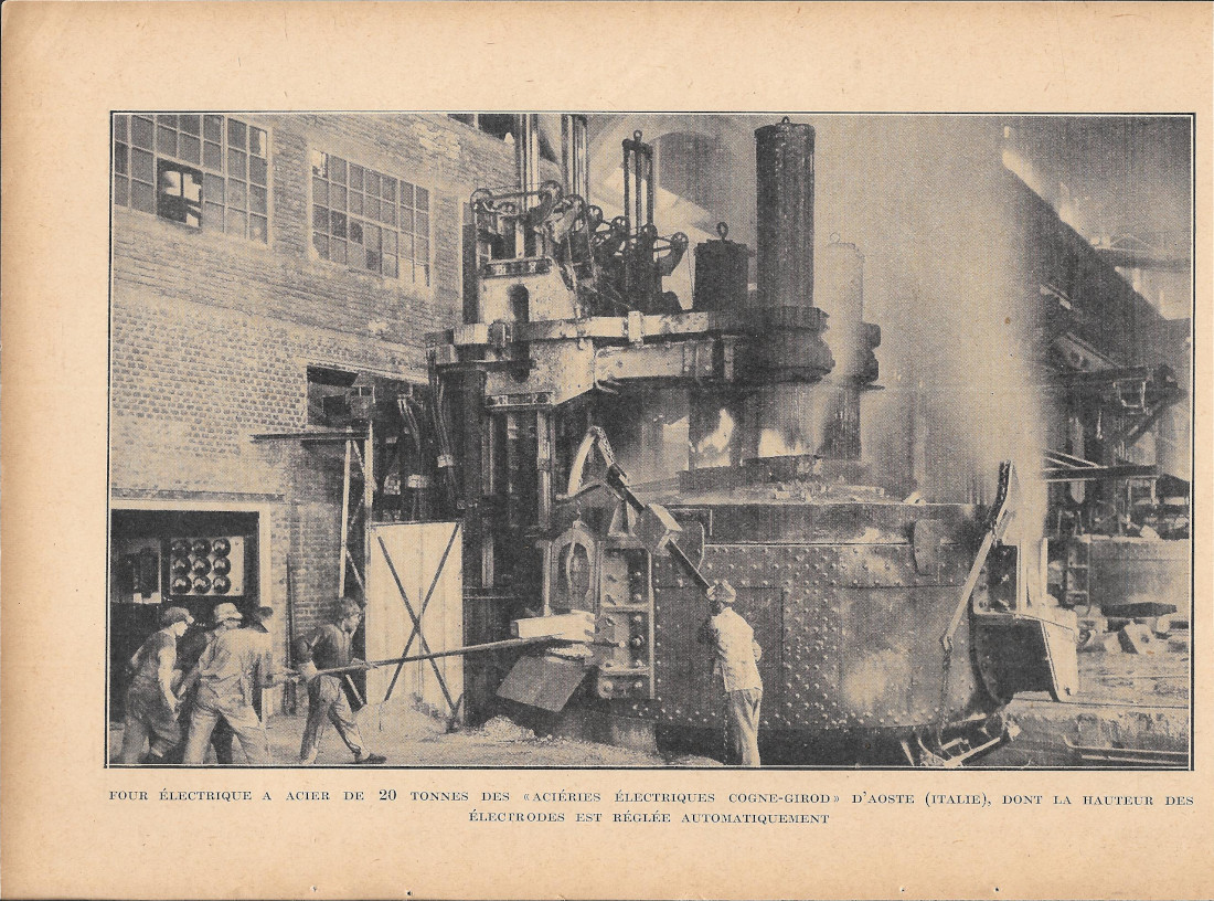 Four electriques a acier de 20 tonnes des Aciéres Electriques …