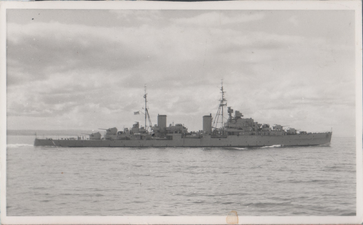 HMS Diadem (84). Photo