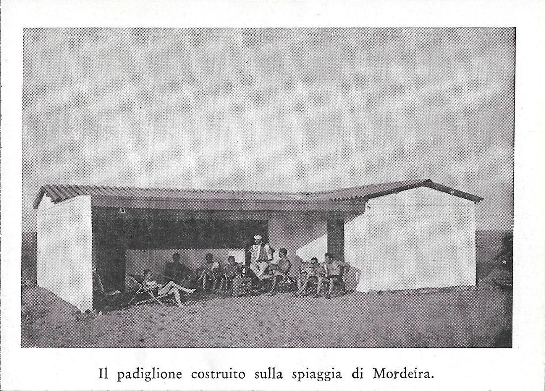 Il padiglione costruito sulla spiaggia di Mordeira (Capo Verde). Aviatori …