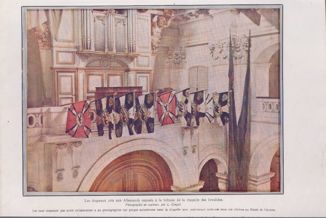 Les drapeaux pris au Allemands exposes a les Invalides. Illustrazione …