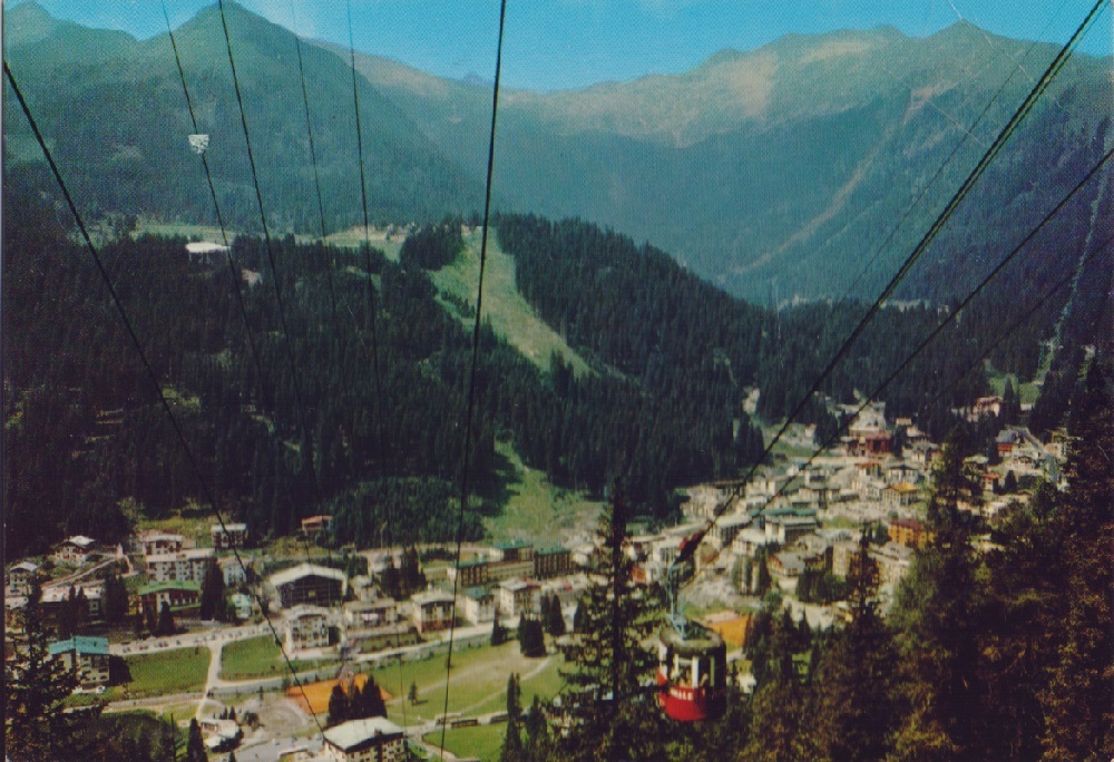 Madonna di campiglio. Panorama. Viaggiata 1988