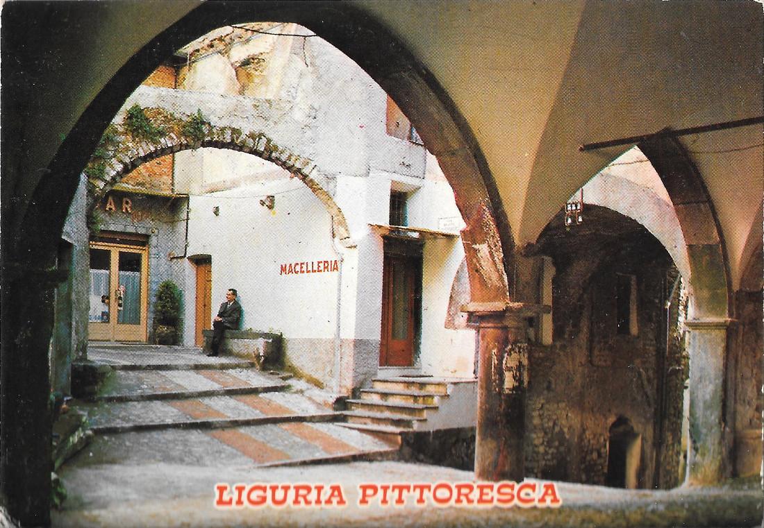 Pigna (IM), angolo caratteristico. Non viaggiata