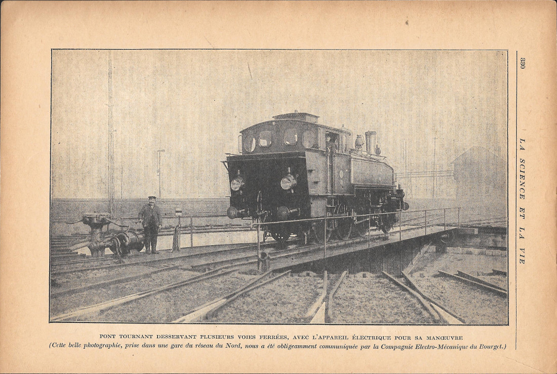 Pont tournat avec l'appareil electrique pour sa manoeuvre - Immagine …