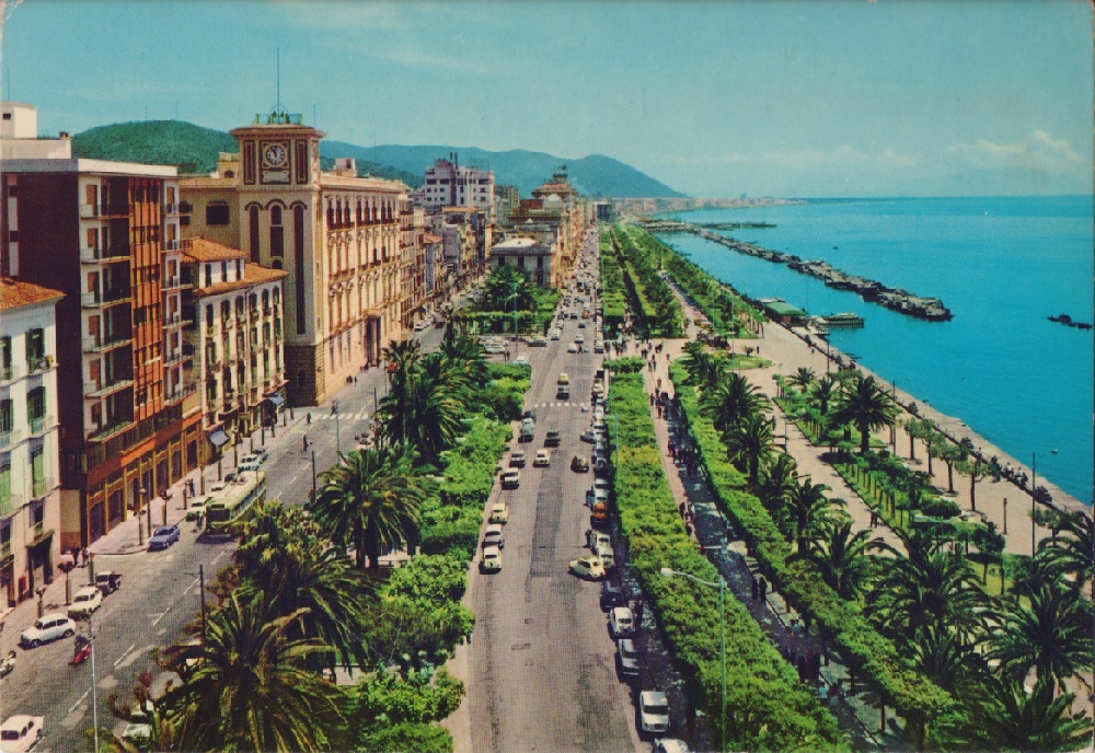 Salerno. Via Roma e Lungomare Trieste . Viaggiata 1980