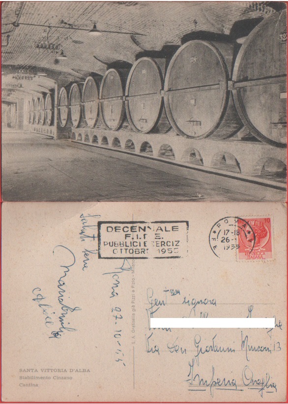 Santa Vittoria d'Alba. Stabilimento Cinzano. Cantina. Viaggiata 1955