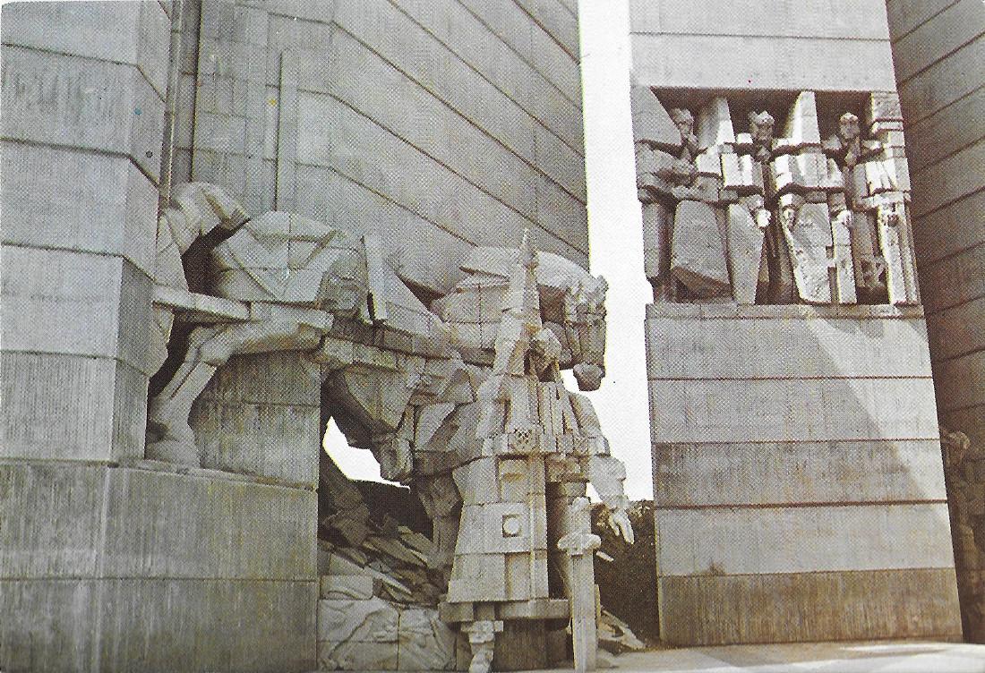 Schumen (BUL). Das Denkmal. Die Grunder des bulgarischen Staates... Non …
