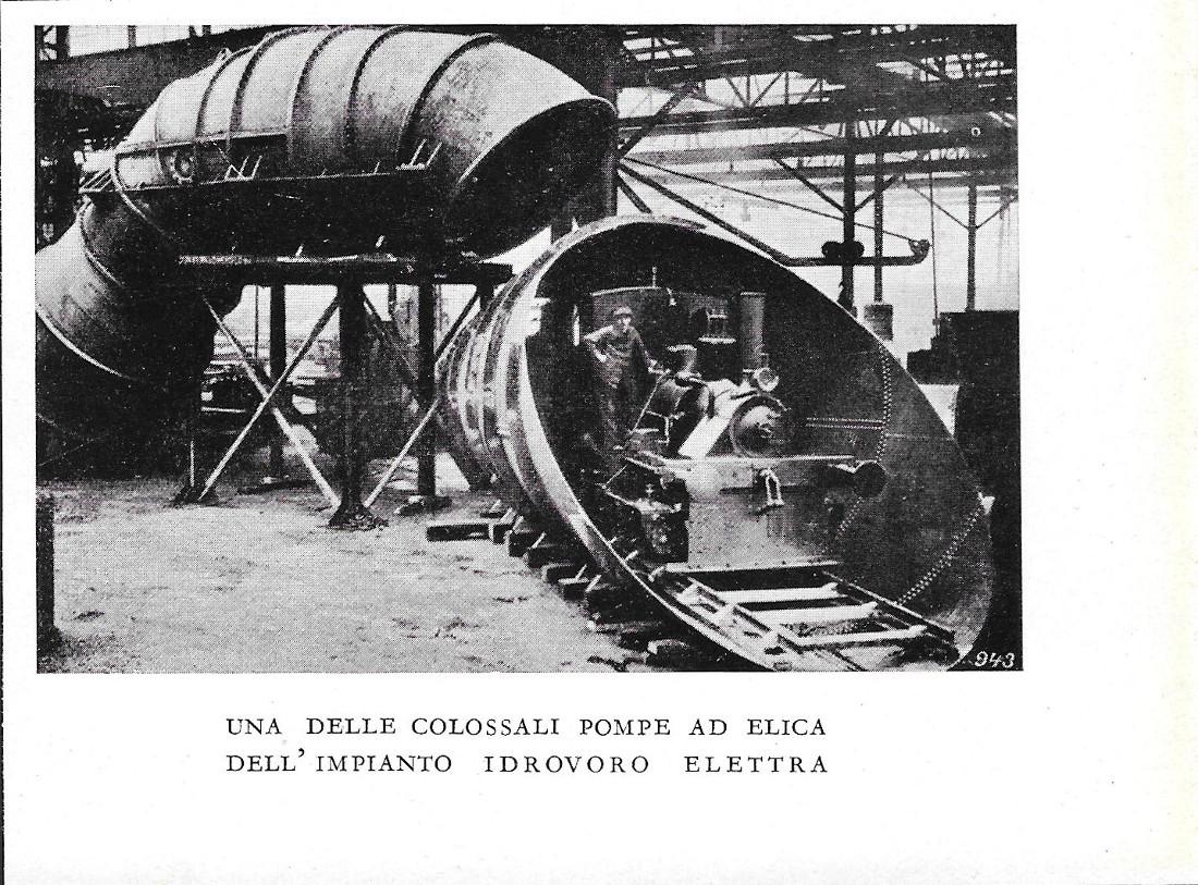 Una delle colossali pompe ad elica dell'Impianto Idrovoro Elettra. Stampa …