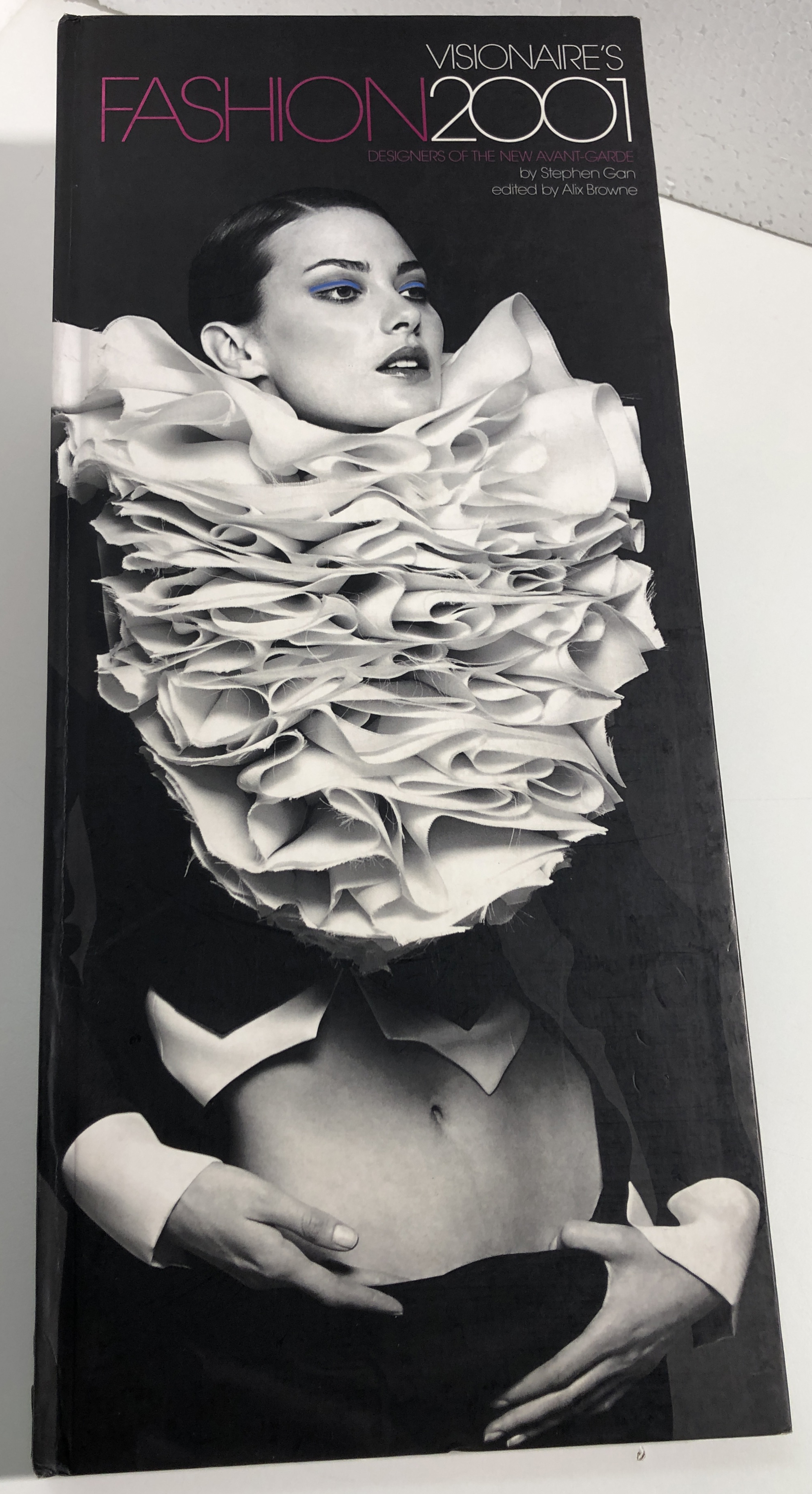 VISIONARE’S Fashion2001