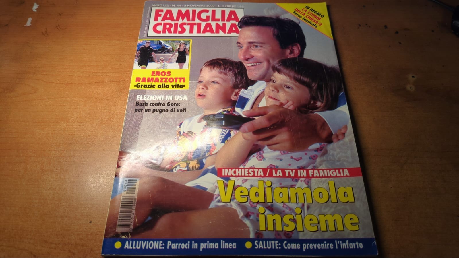 Famiglia Cristiana n44- Mensile 2000