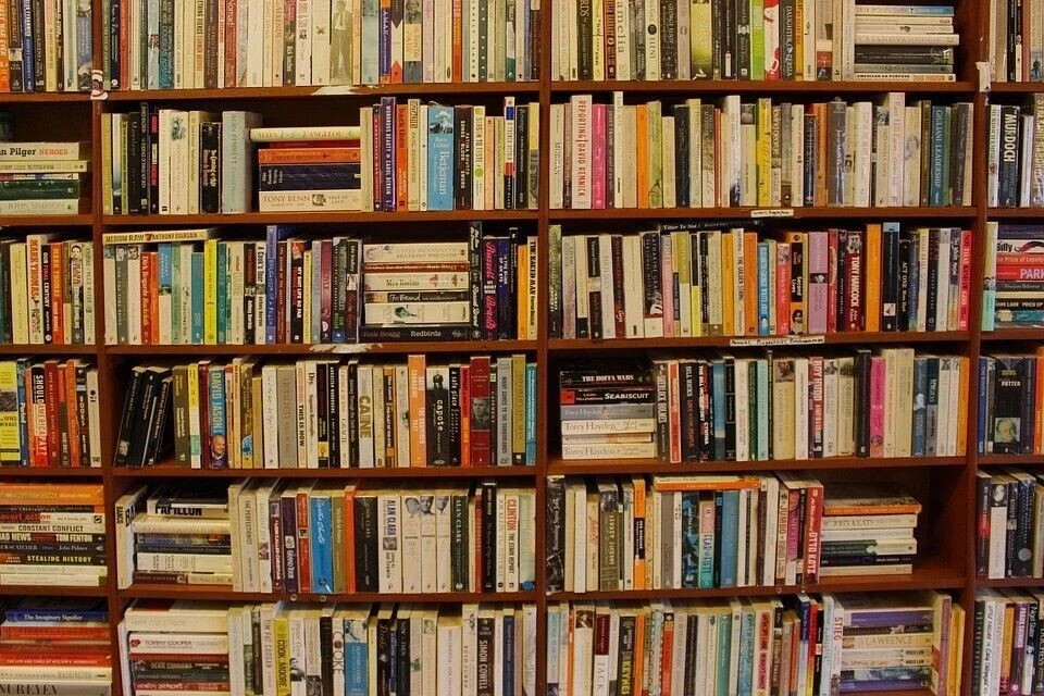 Lotto / Stock 200 Libri