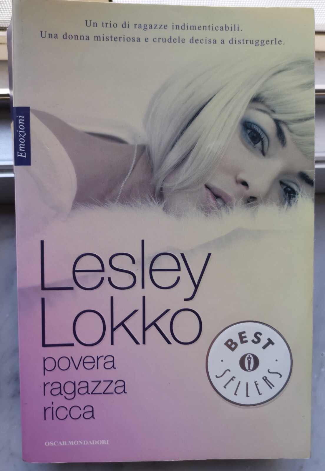 " POVERA RAGAZZA RICCA " - LESLEY LOKKO, 2011