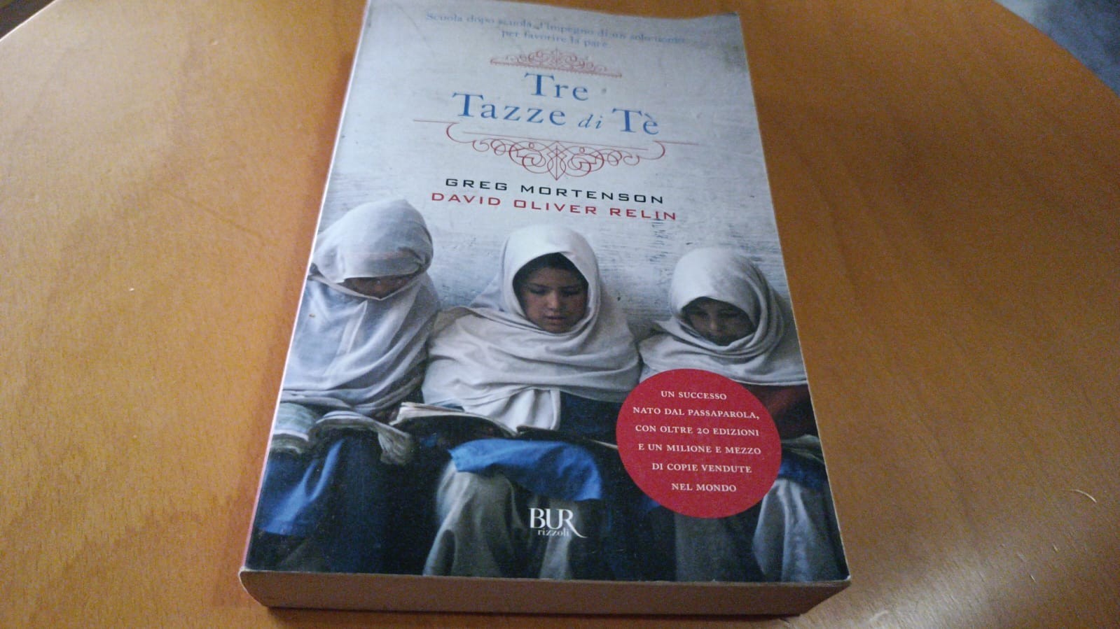 Tre tazze di tè - Mortenson 2008