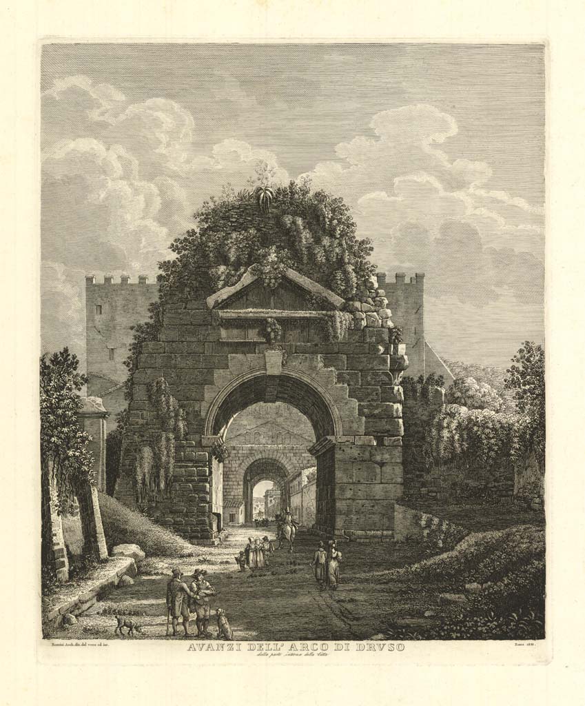 Avanzi dell'Arco di Druso dalla parte interna della città