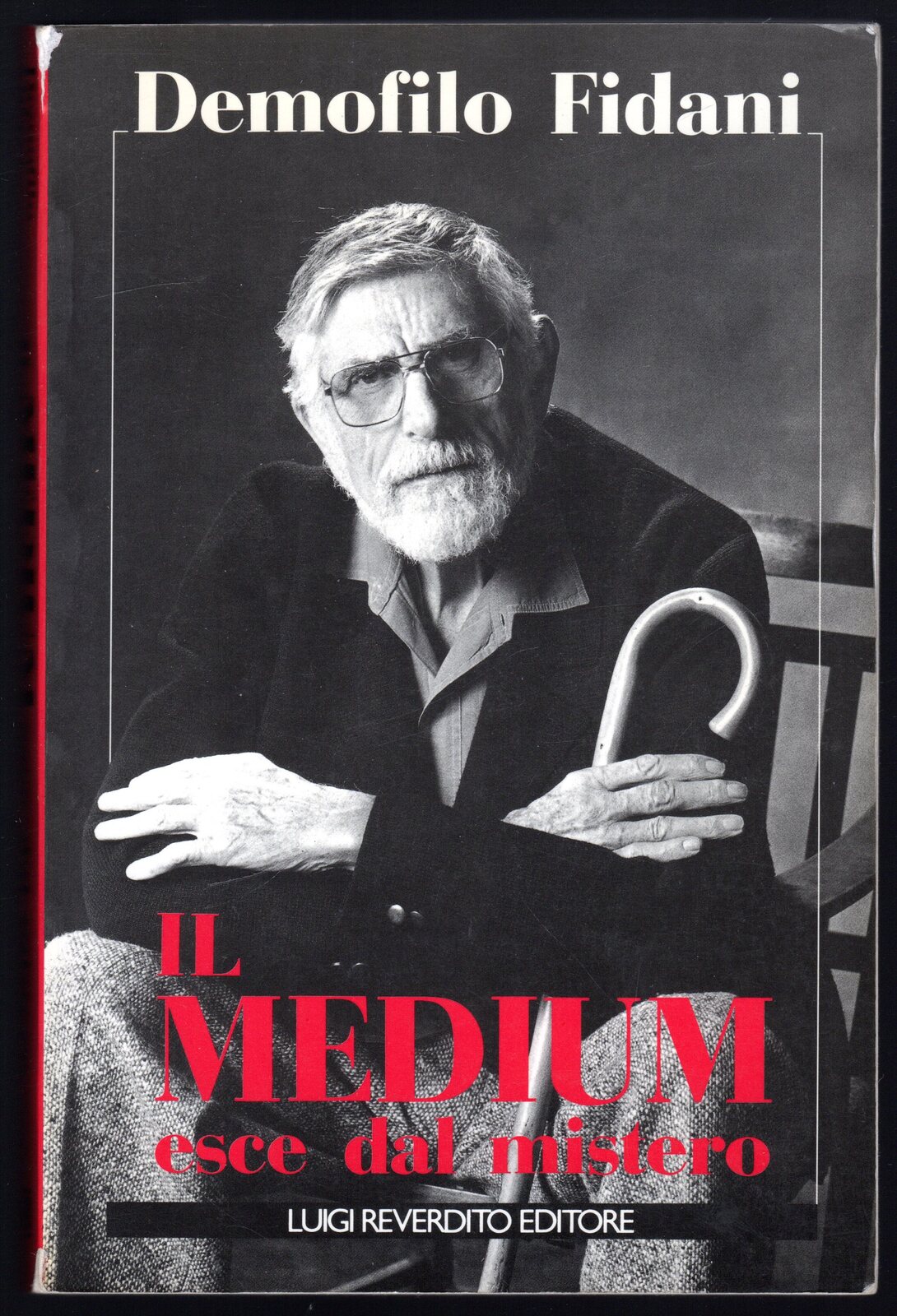 Il medium esce dal mistero