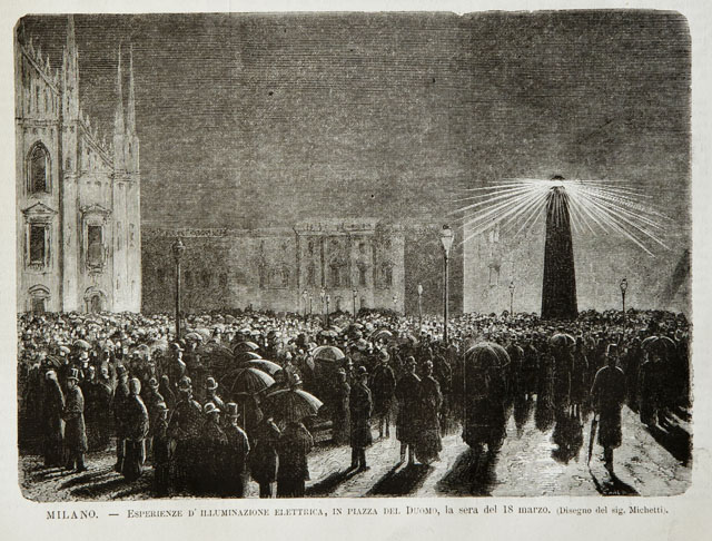 Milano.- Esperienze d’illuminazione elettrica, in piazza del Duomo, la sera …