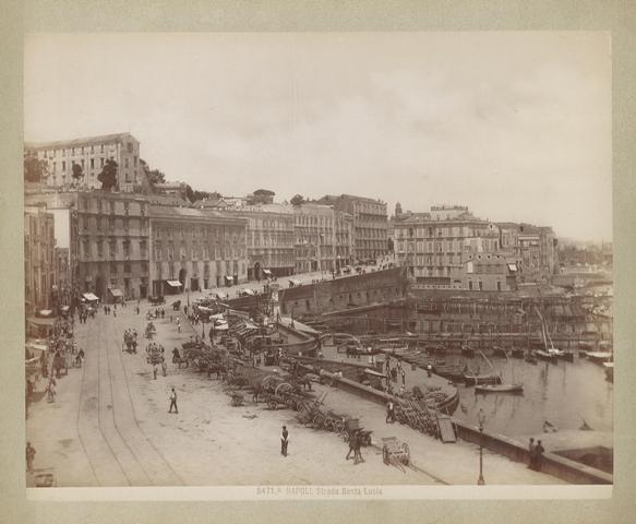 Napoli. Strada Santa Lucia