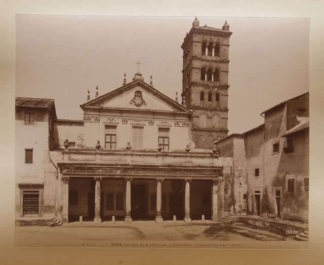 Roma - Chiesa di S. Cecilia. L'Esterno (Rinnovata nel 1822)