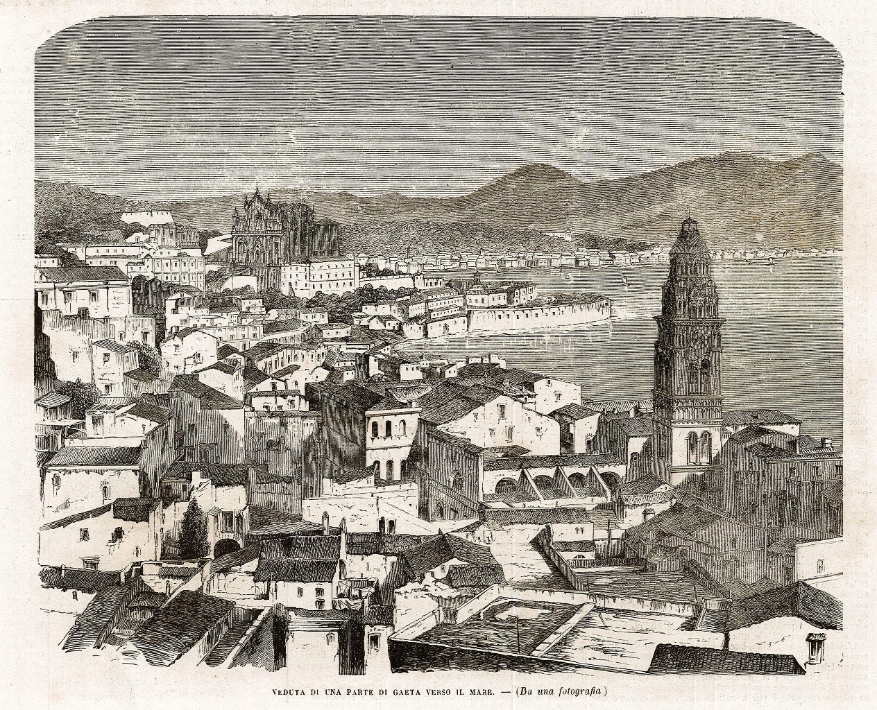Veduta di una parte di Gaeta verso il mare