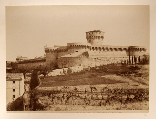 Volterra antica fortezza ora ridotta ad ergastolo