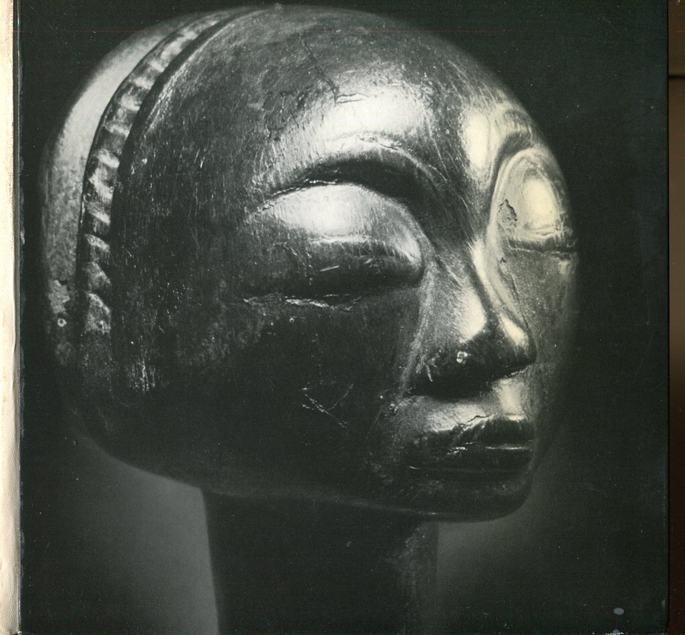 Afrikanische Skulpturen. African Sculpture