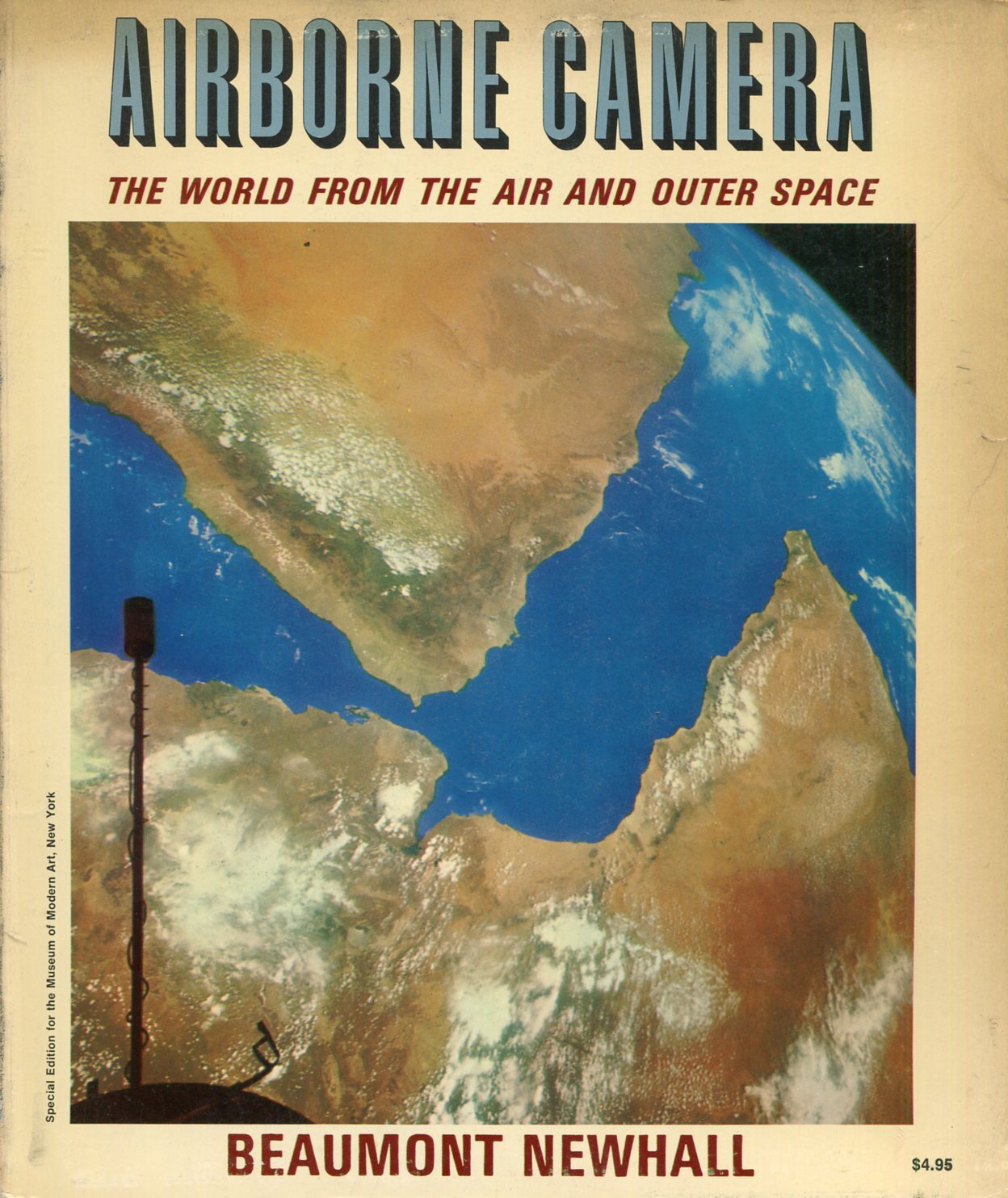 Airborne camera. The World From the Air and Outer Space