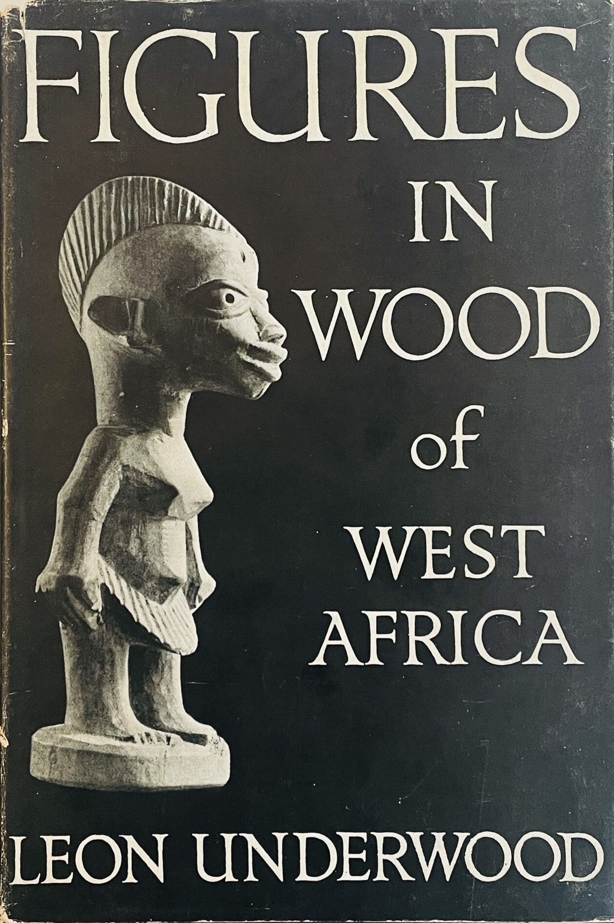 Figures in Wood of West Africa Wolf Gold slot