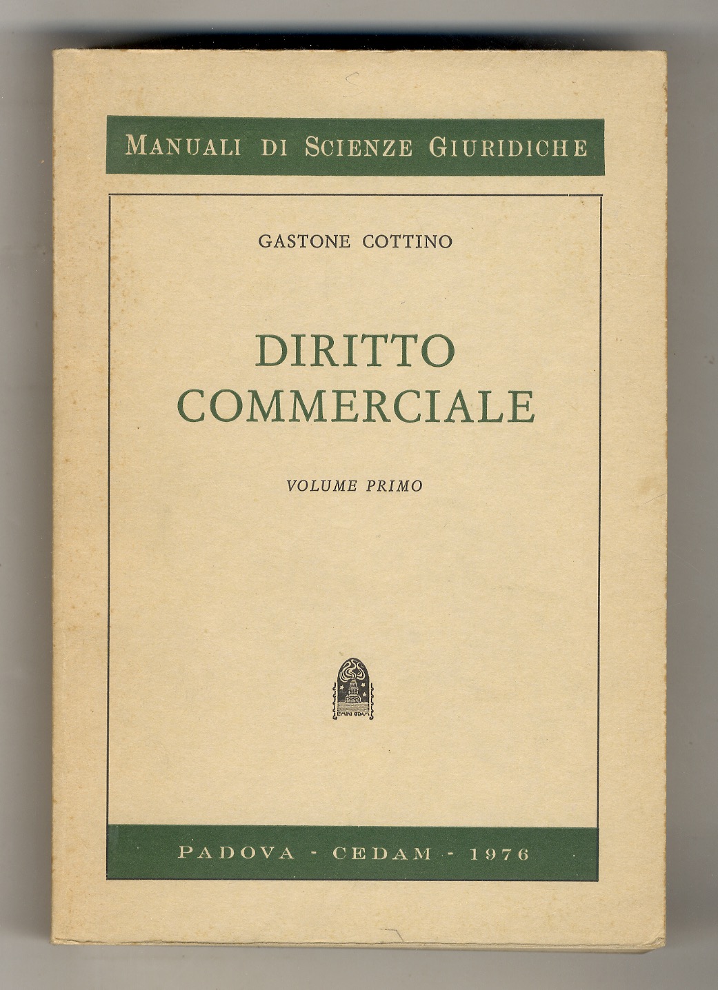 Diritto commerciale. Volume primo: imprenditore, impresa e azienda. Segni distintivi, …