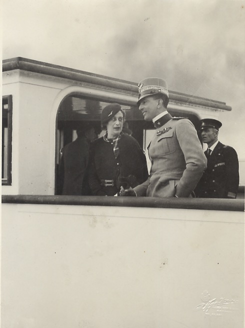 Il Principe di Piemonte Umberto di Savoia sul ponte di …