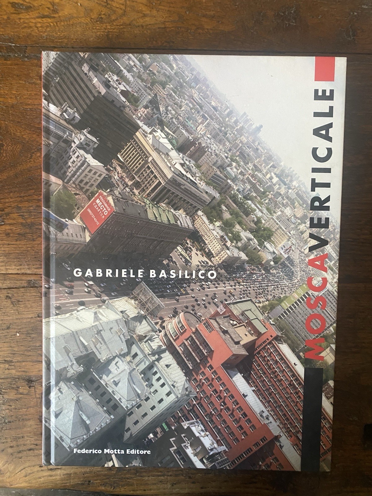 Basilico Gabriele Mosca verticale Milano Federico Motta 2008