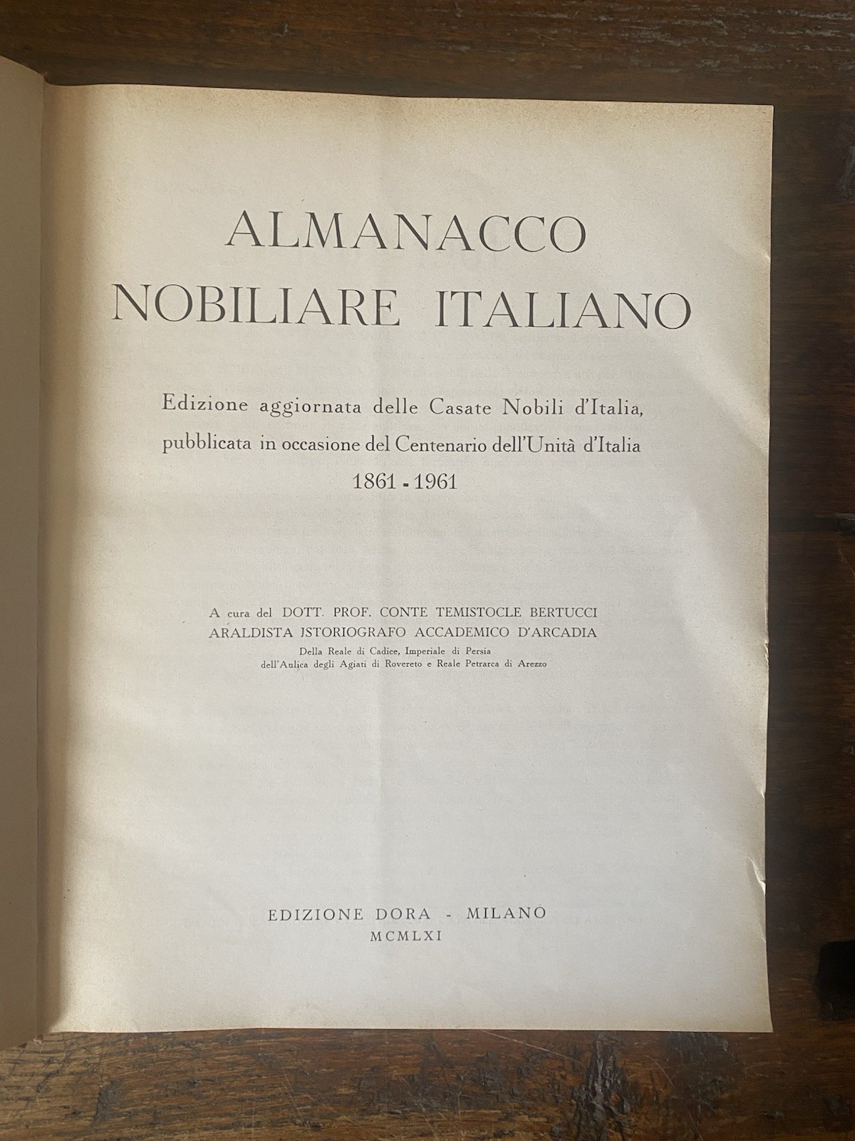 Bertucci Temistocle Almanacco nobiliare italiano Milano Dora 1961