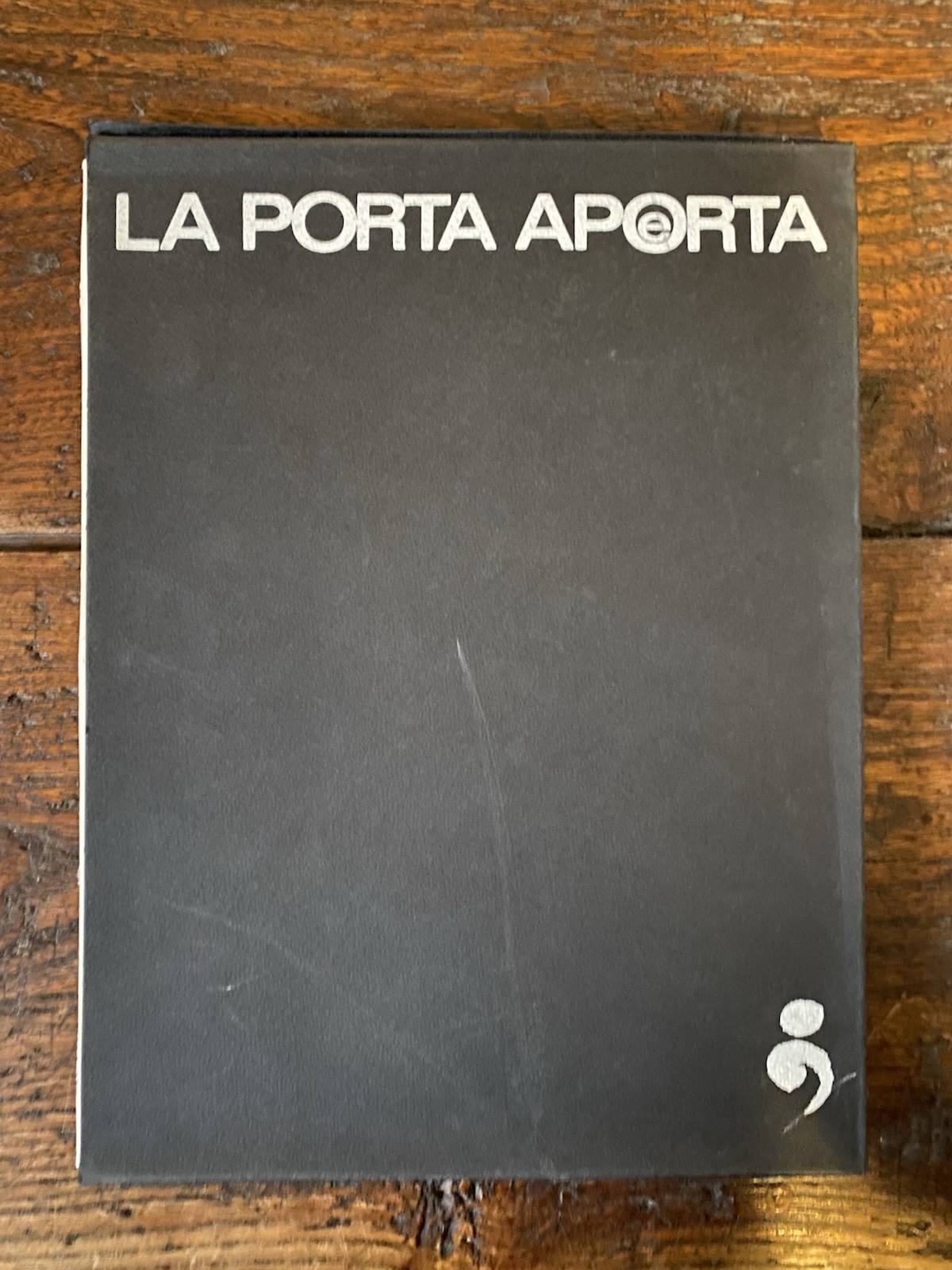 Carrega Ugo La porta aporta Macerata La Nuova Foglio 1971