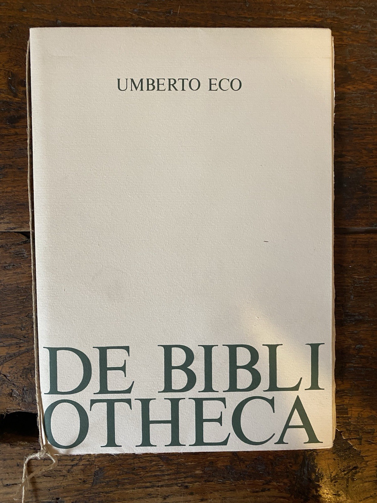 Eco Umberto De Bibliotheca Biblioteca Comunale di Milano 1982