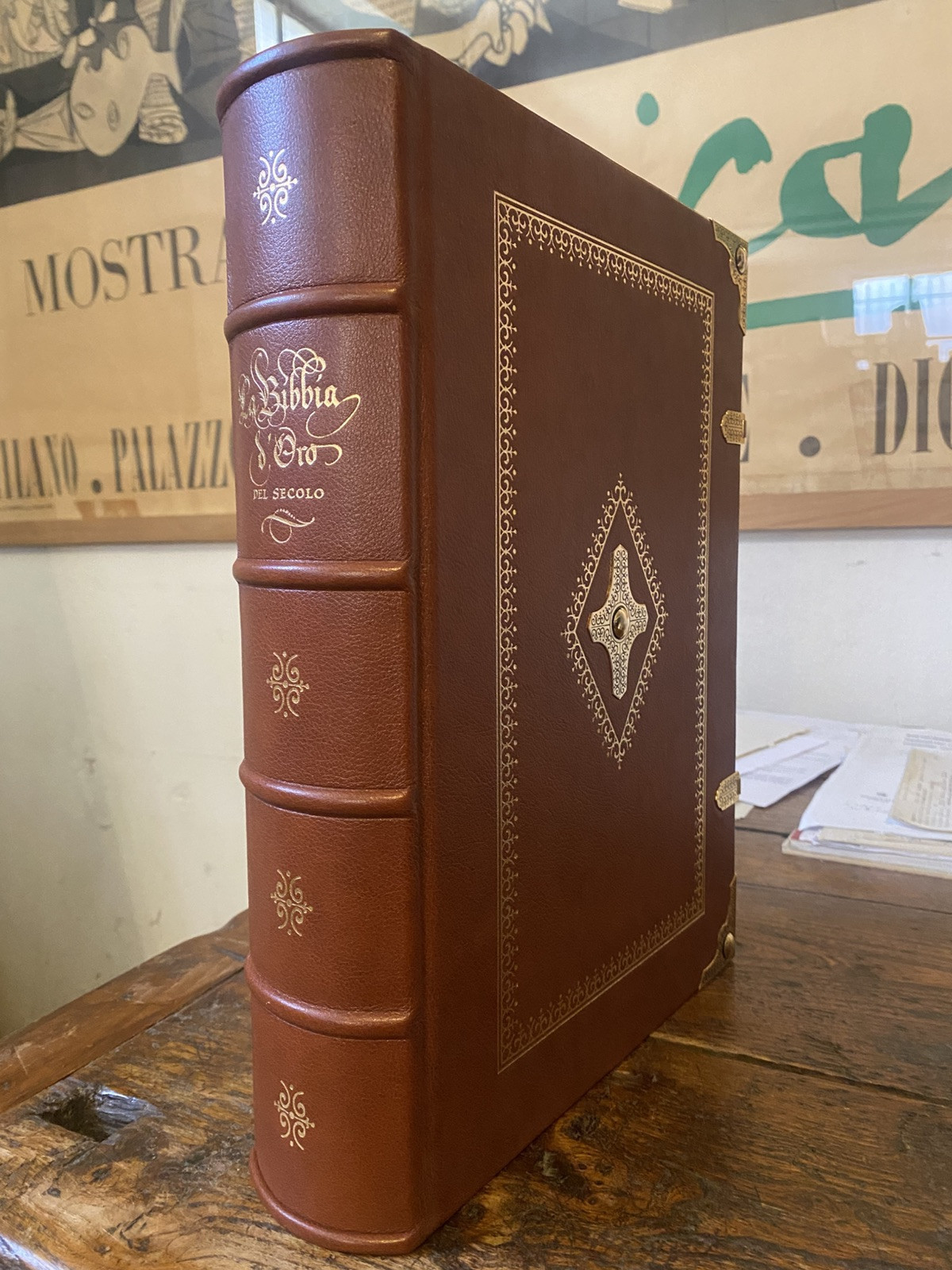 La Bibbia d'Oro del secolo European Marketing Projects 2000