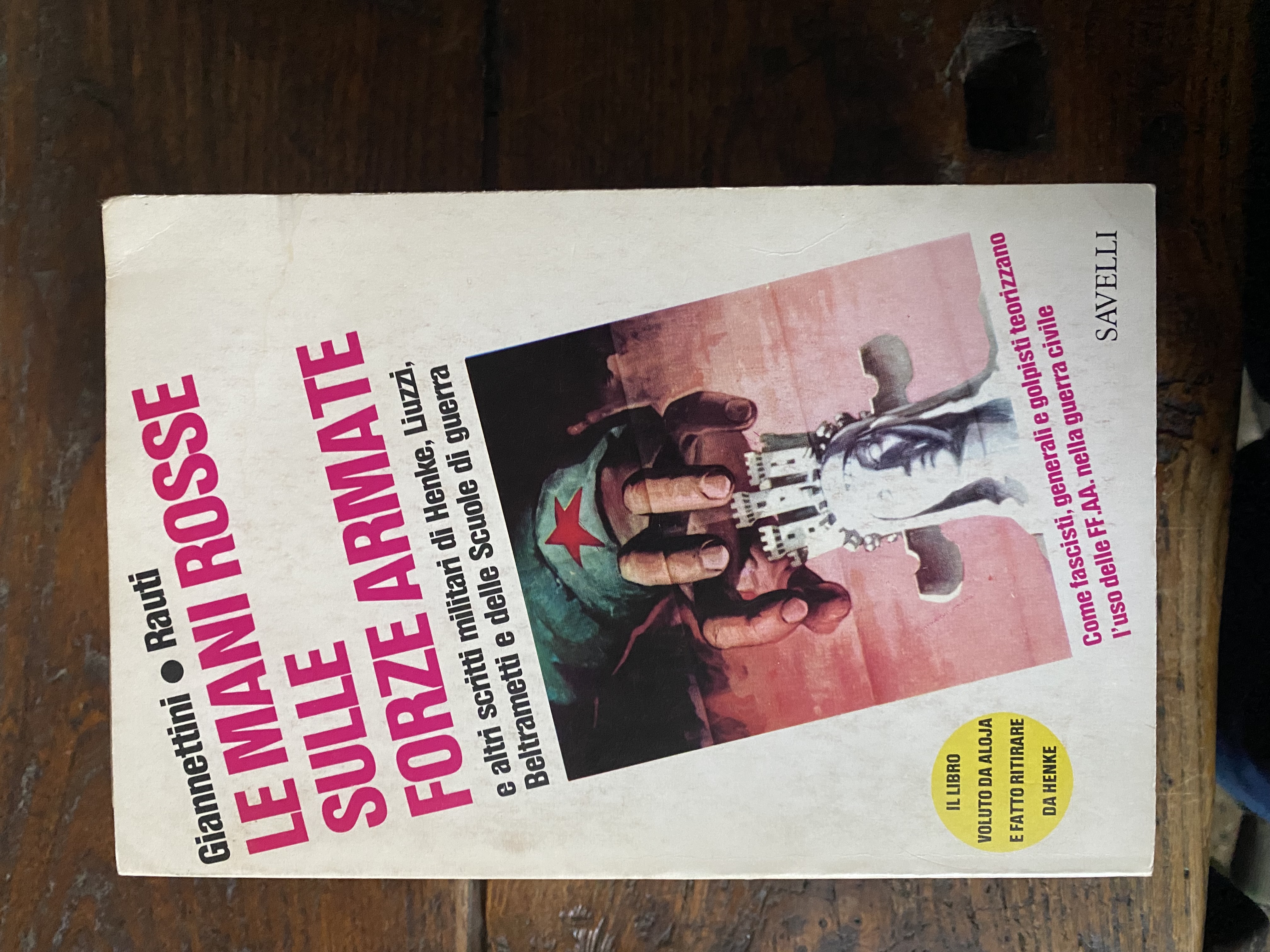 La mani rosse sulle forze armate