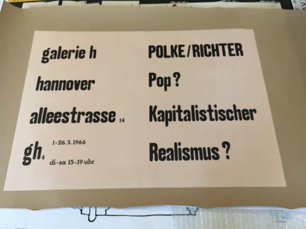 Manifesto / Poster 42 x 60 cm. dell'Esposizione Pop? Kapitalistischer …