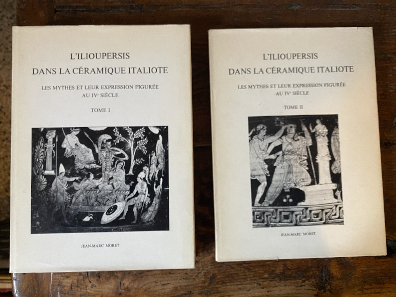 Moret Jean-Marc L'Ilioupersis dans la Céramique Italiote Institut Suisse 1975