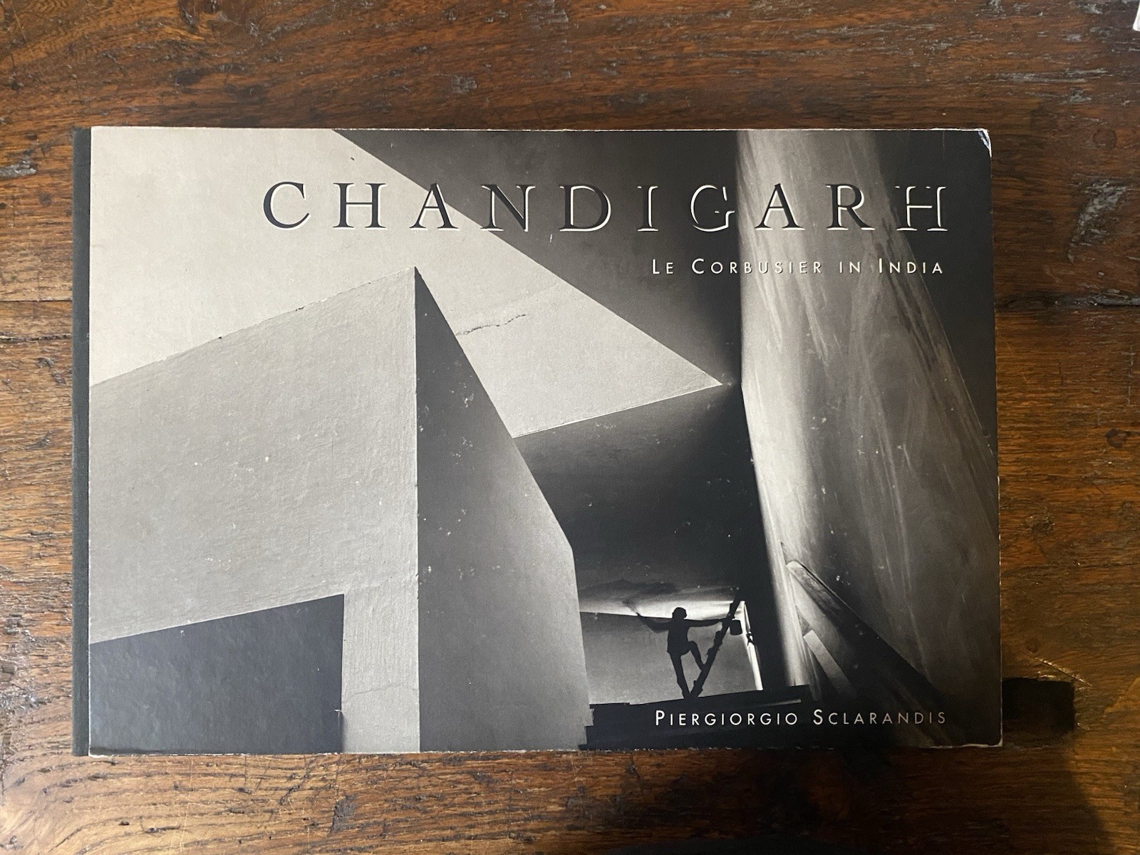 Sclarandis Piergiorgio Chandigarh Le Corbusier In India Credito Valtellinese