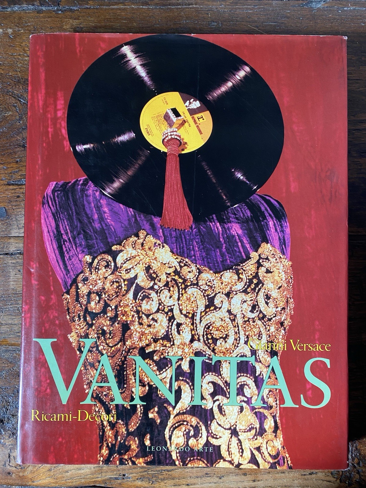 Versace Gianni Vanitas Ricami-Decori Milano Leonardo Arte 1993