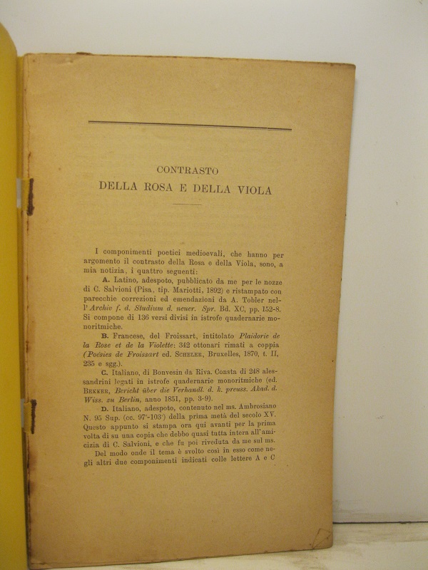 Contrasto della rosa e della viola