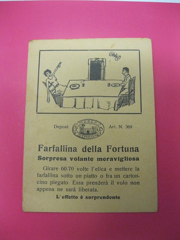 Farfallina della fortuna. Sorpresa volante meravigliosa. L'effetto e' sorprendente