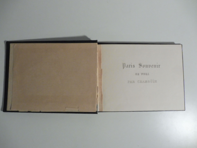 Paris Souvenir 32 vues par Chamouin