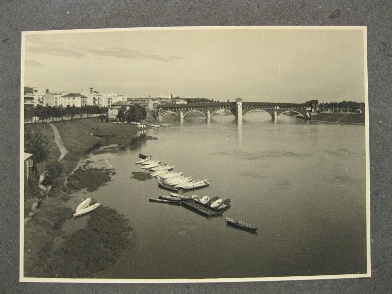 Pavia. Il Ticino. Due fotografie originali, 22 agosto 1954