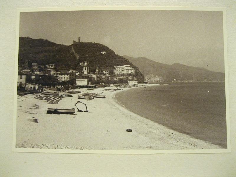 Riviera di Ponente. Noli. Tre fotografie